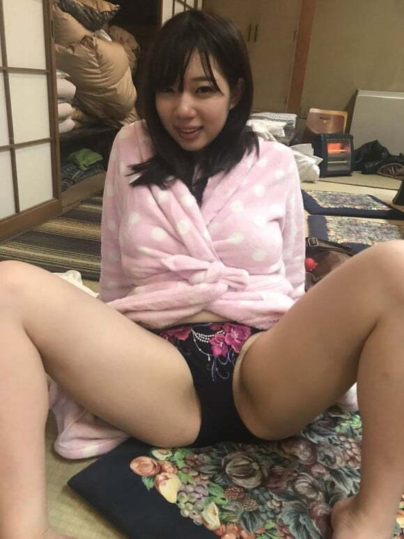 Japanese Spread legs